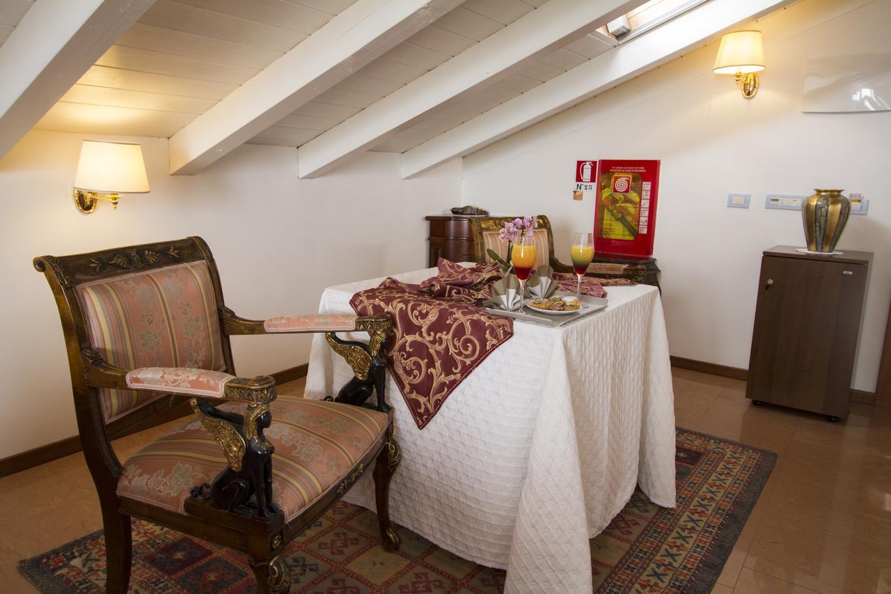 Hotel Lady Mary Milano Marittima Luaran gambar
