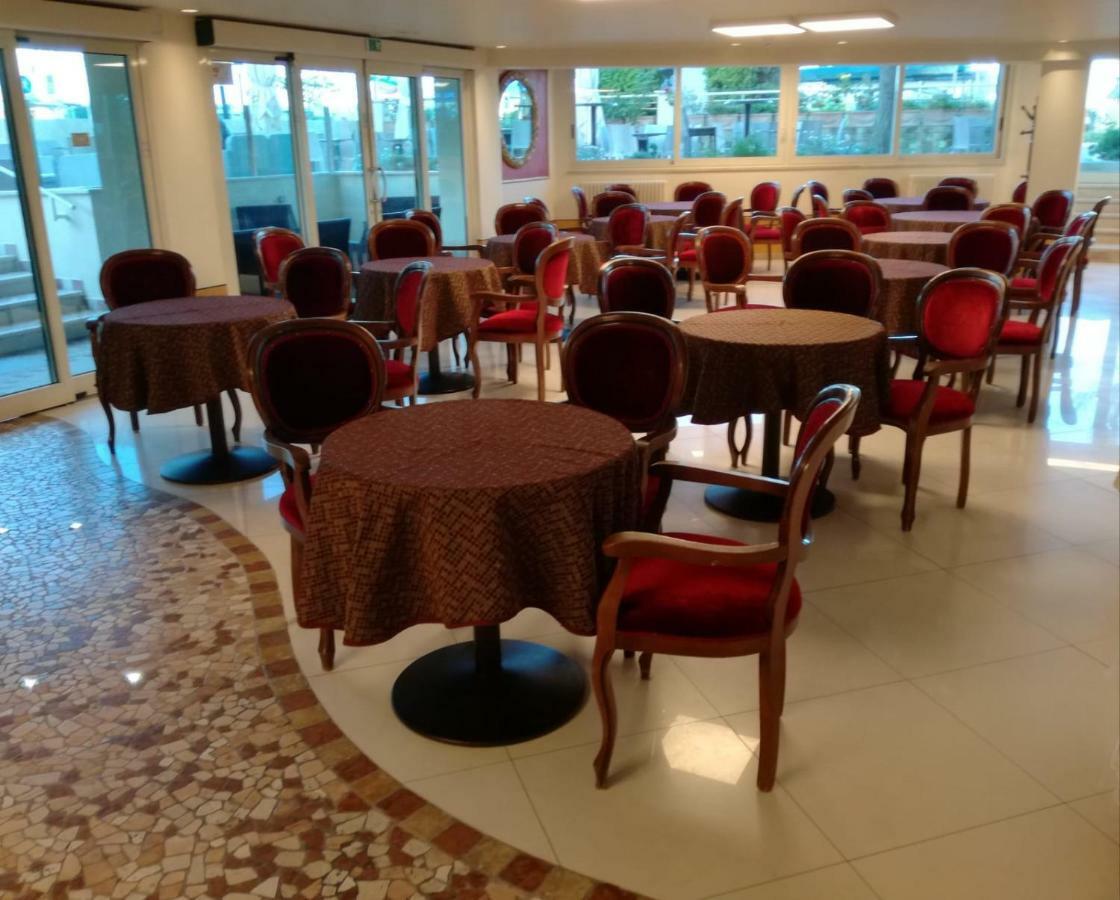 Hotel Lady Mary Milano Marittima Luaran gambar
